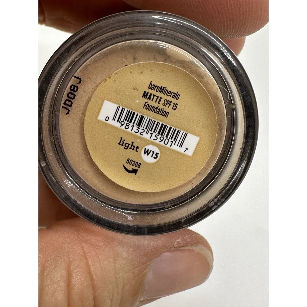 bareMinerals Matte Light W15 Foundation SPF 15 Make Up New